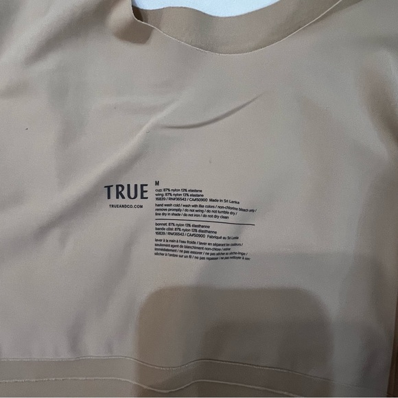 Lot of 4 True & Co True Body M Wireless Bra Plunge Scoop Nude No Pads - Picture 5 of 9